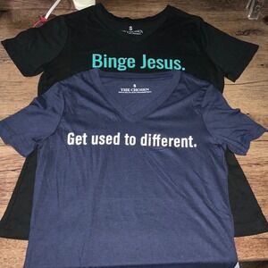 Two, Like New, The‎ Chosen V-neck T-shirts size Small